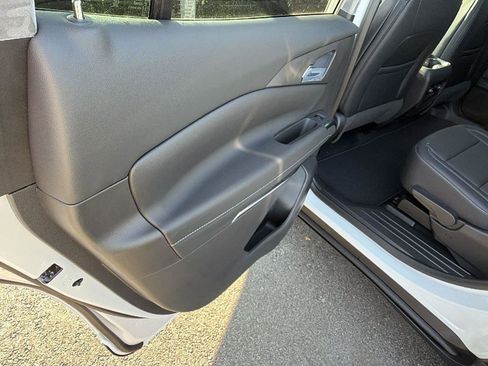 New 2026 Chevrolet Traverse LT w/ Sun and Wheel Package image 15