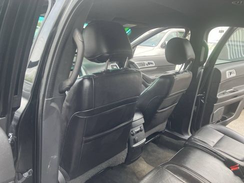 Used 2013 Ford Explorer XLT AWD/4WD image 29
