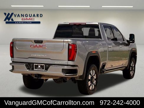 Used 2024 GMC Sierra 2500 Denali w/ Denali Reserve Package AWD/4WD image 3