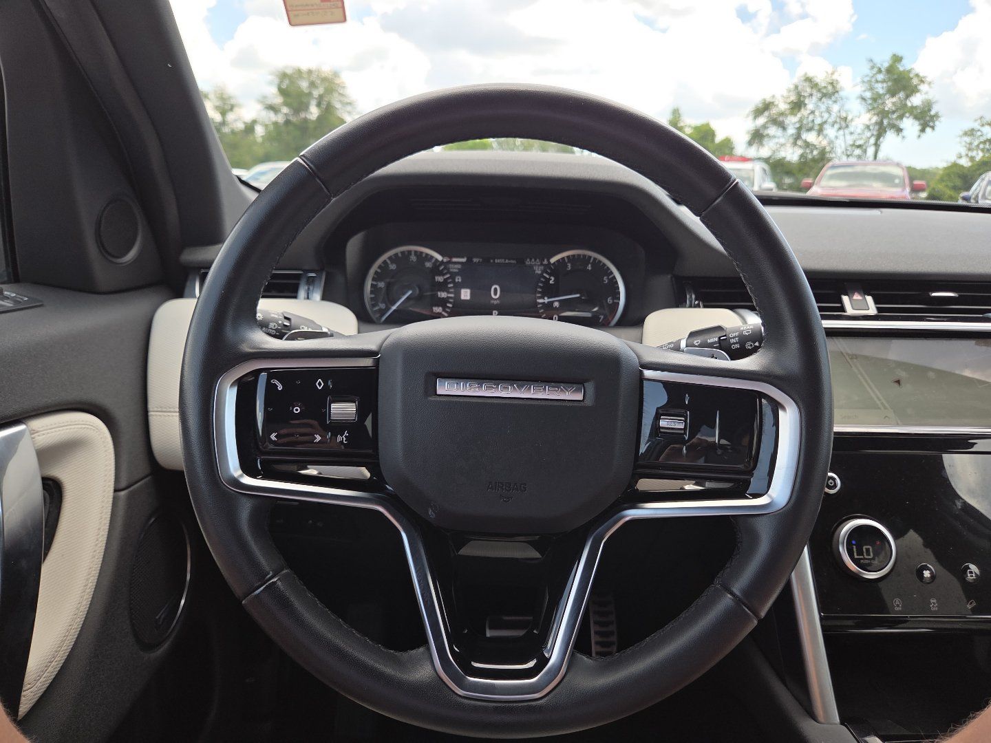 Used 2023 Land Rover Discovery Sport SE R-Dynamic AWD/4WD image 31