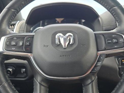 Used 2024 RAM 1500 Laramie AWD/4WD image 31