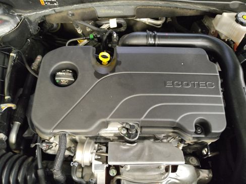 Used 2024 Chevrolet Malibu LT FWD image 30