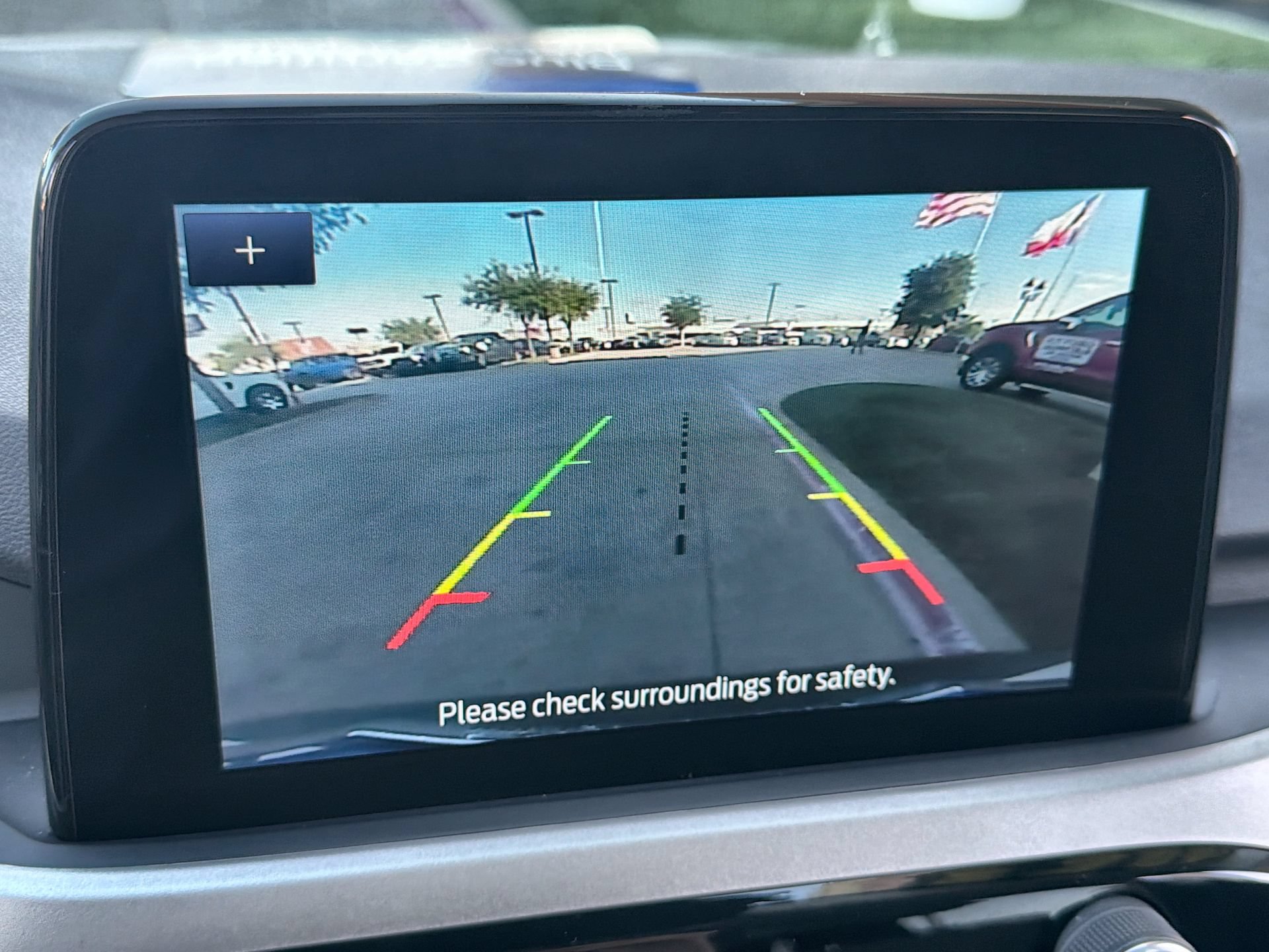 Used 2022 Ford Escape SE w/ SE Sport Appearance Package FWD image 17