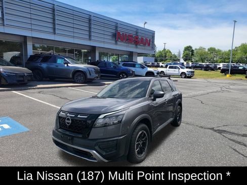 Used 2023 Nissan Pathfinder Rock Creek AWD/4WD image 8