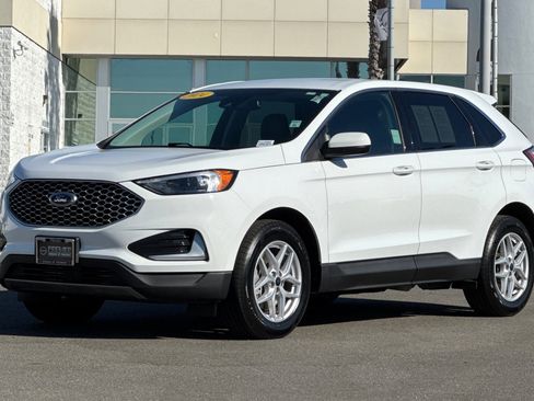 Used 2024 Ford Edge SEL image 8
