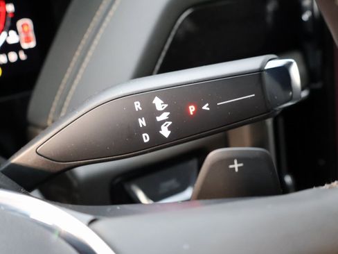 New 2025 GMC Yukon XL Elevation w/ LPO, Elevation Black Package image 19