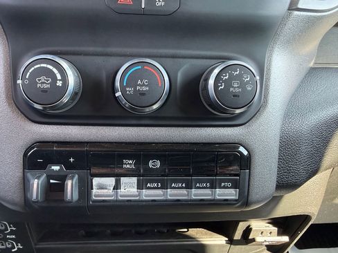 Used 2019 RAM 5500 Tradesman w/ Electrical Accessory Group AWD/4WD image 23