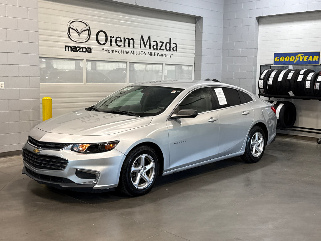 Used 2018 Chevrolet Malibu LS FWD image 1