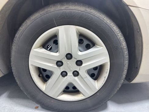 Used 2010 Chevrolet Impala LS FWD image 4