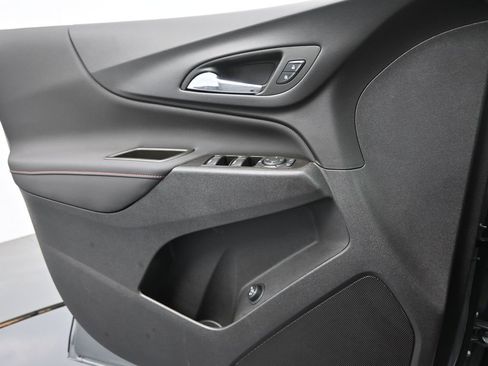 Used 2024 Chevrolet Equinox RS image 17