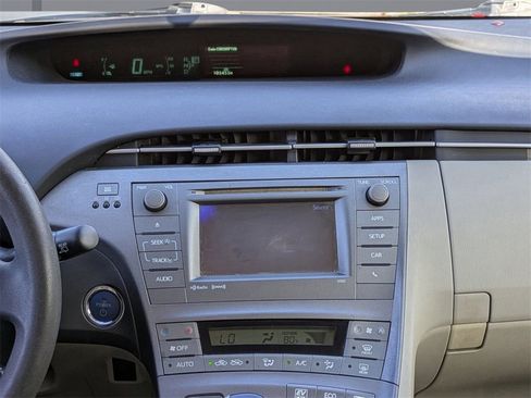 Used 2015 Toyota Prius Four image 33