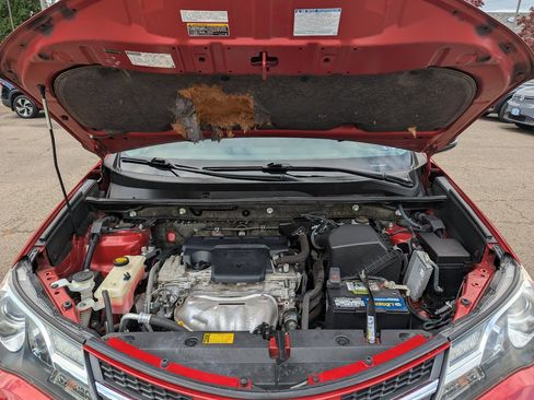 Used 2013 Toyota RAV4 XLE image 33