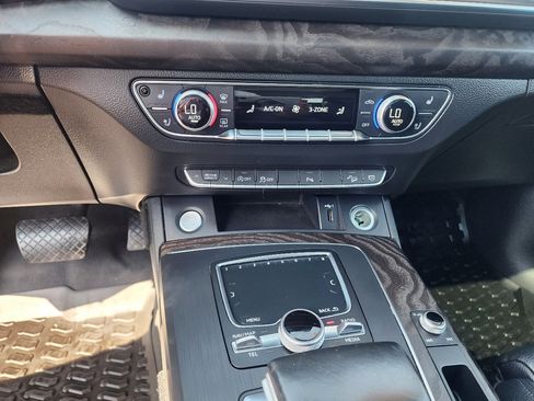 Used 2018 Audi Q5 2.0T Premium Plus w/ Premium Plus Package image 22