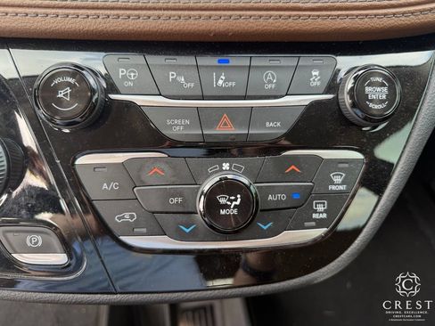 Used 2017 Chrysler Pacifica Limited FWD image 20