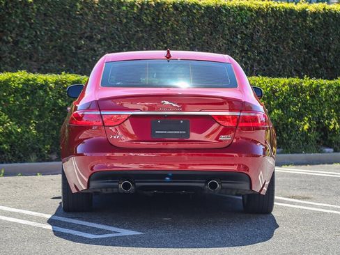 Used 2017 Jaguar XF R-Sport image 6