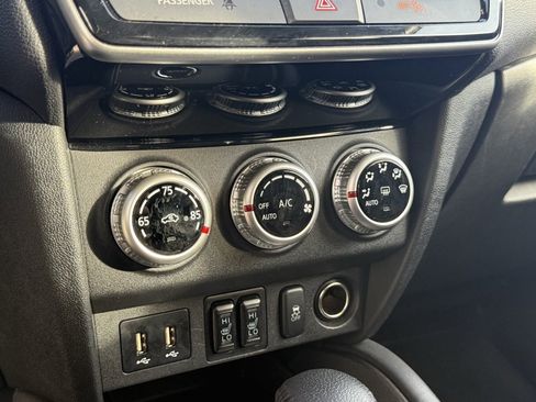 Used 2024 Mitsubishi Outlander Sport SE image 18