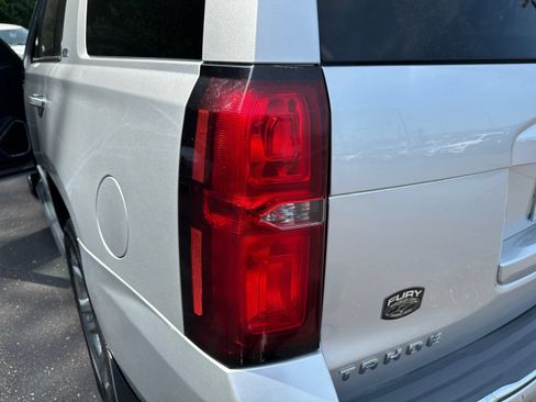 Used 2015 Chevrolet Tahoe LTZ AWD/4WD image 43