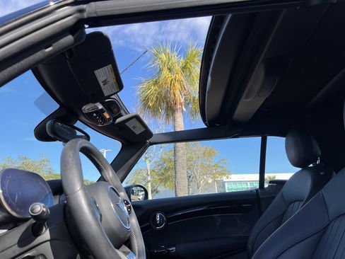 Certified 2024 MINI Cooper S w/ Seaside Edition image 28