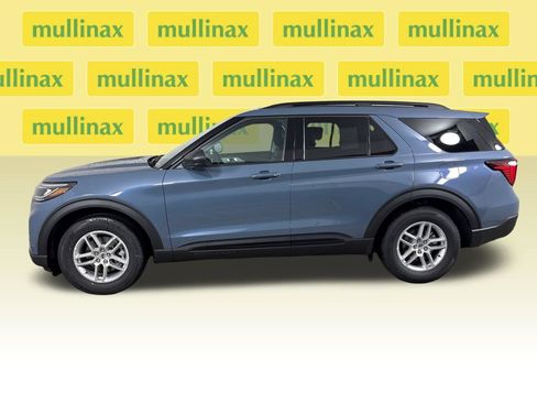 New 2026 Ford Explorer Active RWD image 12