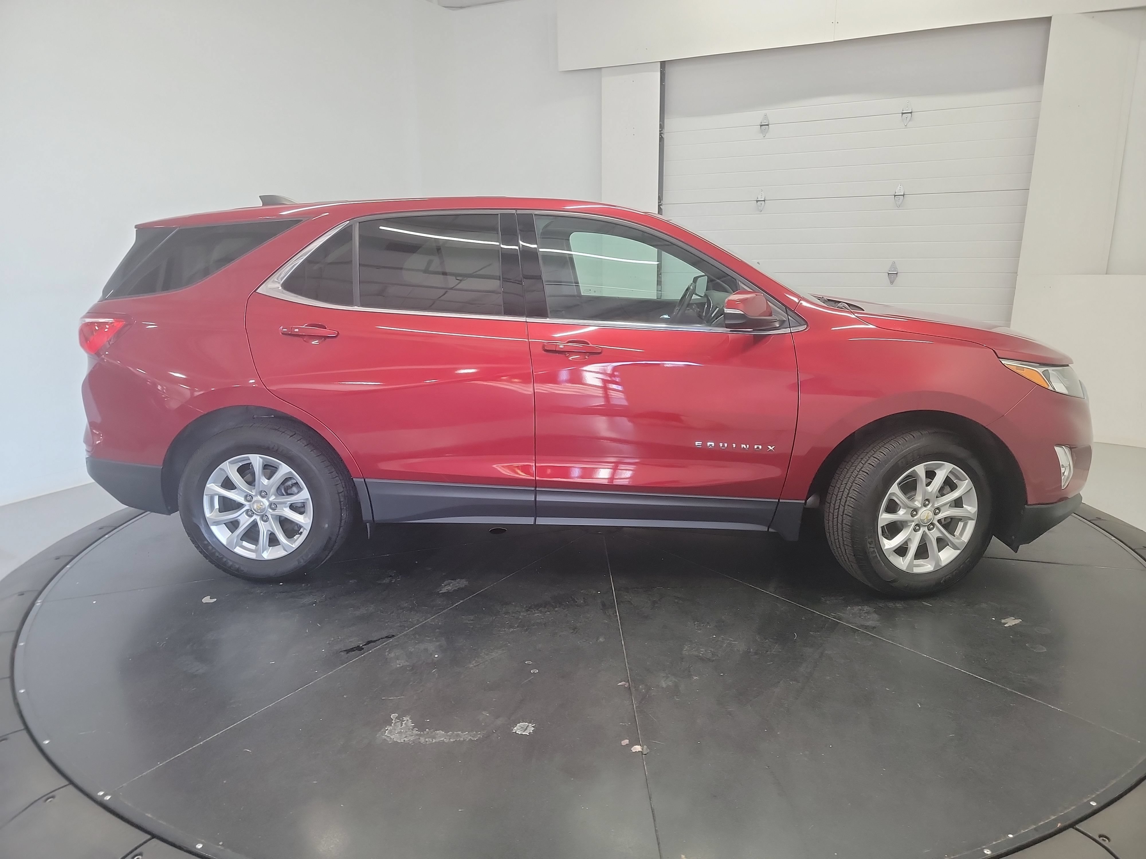 Used 2019 Chevrolet Equinox LT AWD/4WD image 11