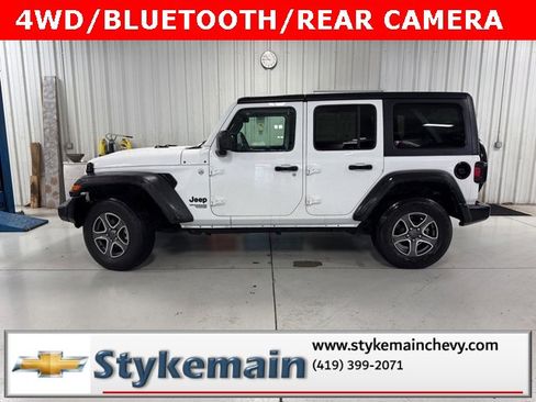 Used 2021 Jeep Wrangler Unlimited Sport w/ Technology Group image 2
