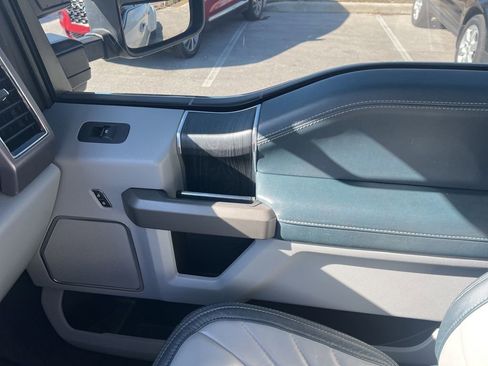 Used 2022 Ford F450 Limited w/ FX4 Off-Road Package image 76