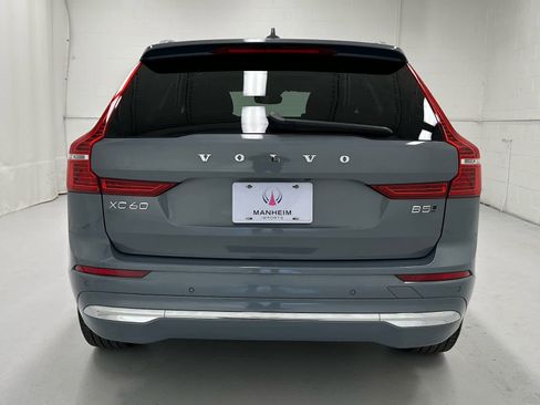 Used 2023 Volvo XC60 B5 Plus image 4