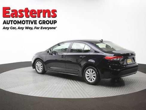 Used 2024 Toyota Corolla LE w/ LE Convenience Package FWD image 63