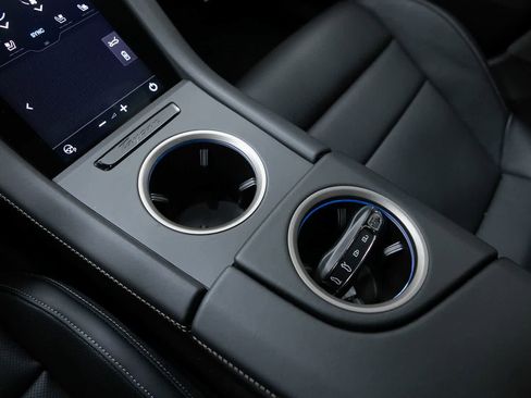 New 2026 Porsche Taycan Turbo AWD/4WD image 30
