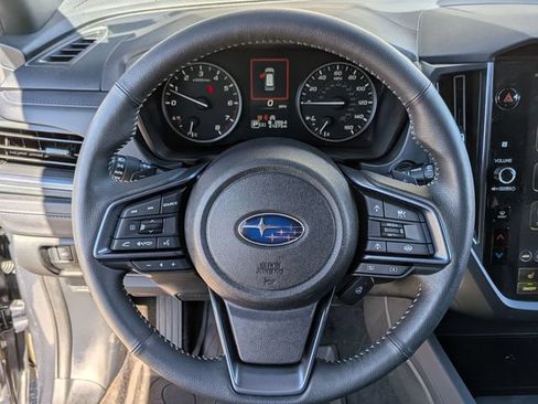 Used 2025 Subaru Forester Limited AWD/4WD image 17