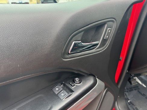 Used 2019 Chevrolet Colorado ZR2 w/ Colorado ZR2 Bison Edition image 12