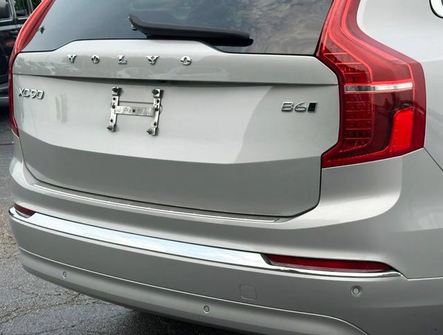 Used 2023 Volvo XC90 B6 Plus w/ Protection Package Premier AWD/4WD image 14