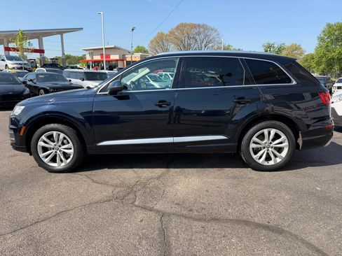 Used 2017 Audi Q7 2.0T Premium Plus w/ Premium Plus Package AWD/4WD image 2