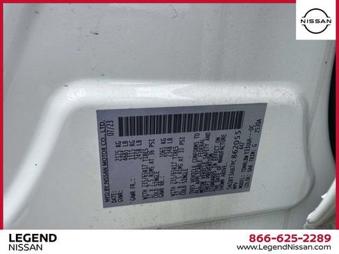 Used 2023 Nissan Rogue S AWD/4WD image 19
