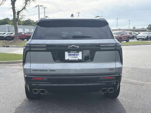 Used 2024 Chevrolet Traverse RS AWD/4WD image 11