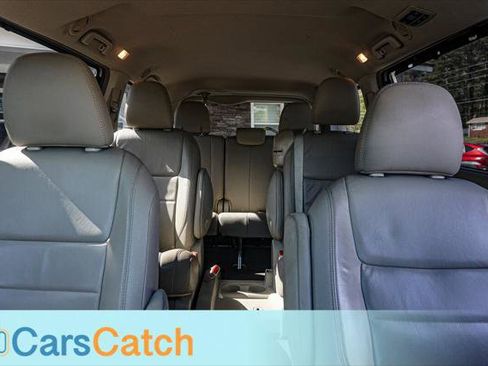 Used 2017 Toyota Sienna XLE w/ XLE Navigation Package FWD image 26
