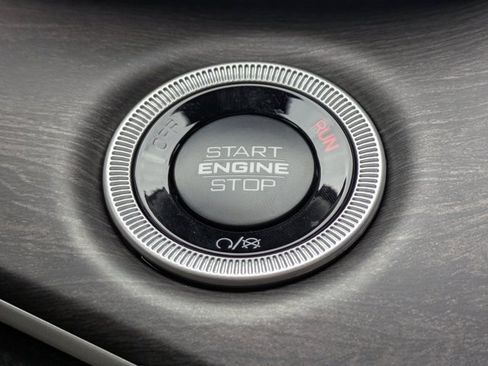 New 2025 Jeep Grand Cherokee L Limited w/ Black Appearance Package image 25