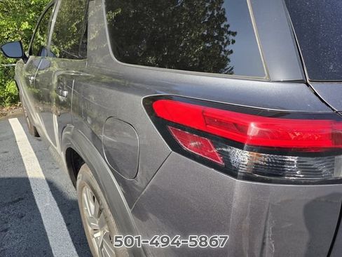 Used 2022 Nissan Pathfinder S FWD image 5