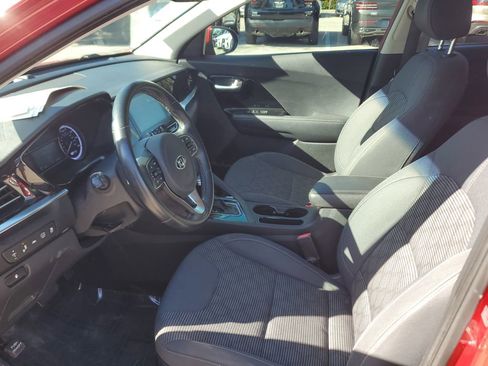 Used 2020 Kia Niro LXS image 21