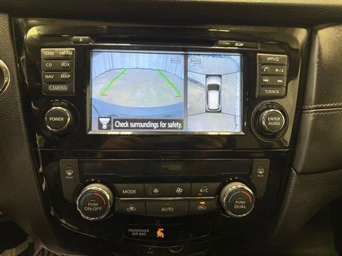 Used 2017 Nissan Rogue SL w/ SL Premium Package image 20