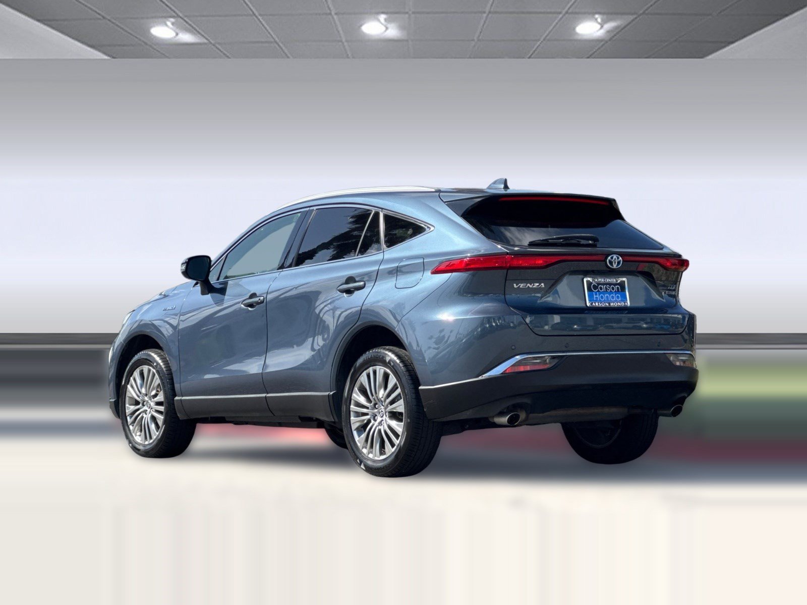 Used 2021 Toyota Venza XLE w/ Carpet Mat Package (TMS) AWD/4WD image 3