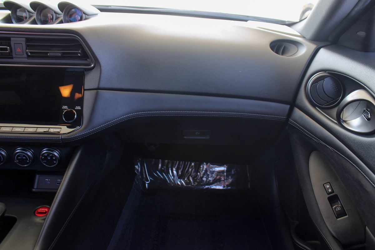 Used 2024 Nissan Z NISMO w/ Floor Mat Package RWD image 20