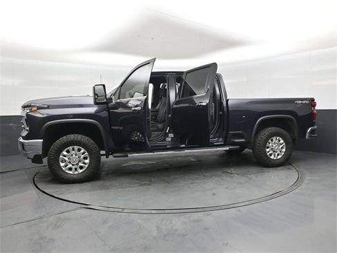 Used 2024 Chevrolet Silverado 2500 LTZ image 48