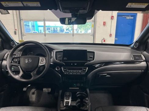 Certified 2023 Honda Passport Elite image 18