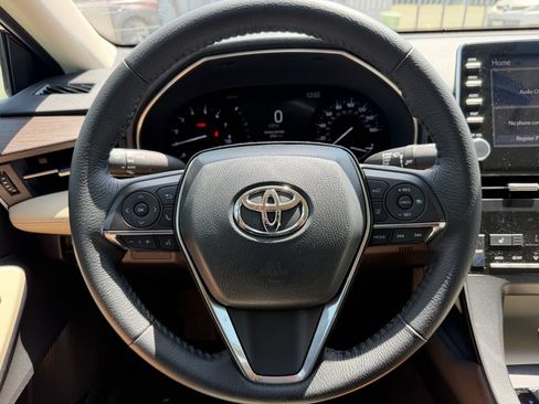 Used 2021 Toyota Avalon XLE FWD image 15