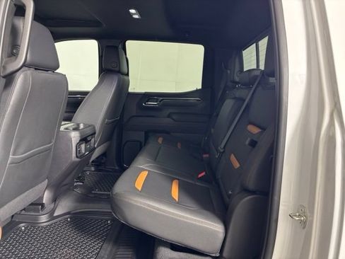 Used 2024 GMC Sierra 1500 AT4 w/ AT4 Premium Package AWD/4WD image 19