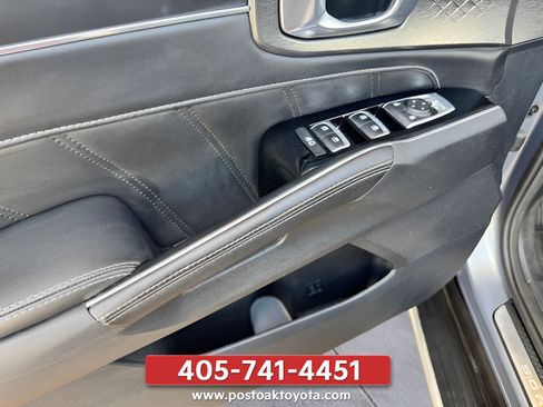 Used 2023 Kia Sorento SX AWD/4WD image 24
