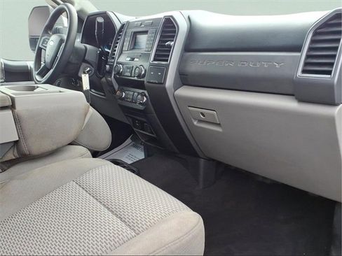 Used 2019 Ford F250 XLT image 24