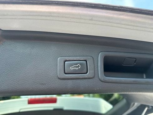 Used 2017 Subaru Forester 2.5i Limited w/ Protection Package #2 AWD/4WD image 9