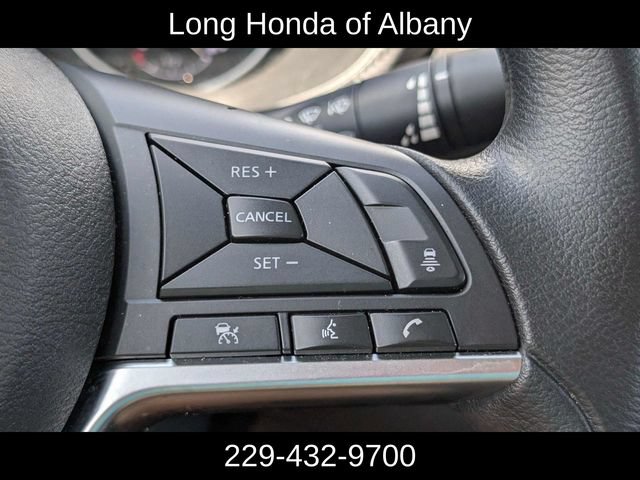 Used 2025 Nissan Sentra SV FWD image 26